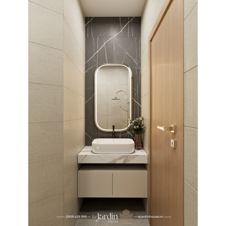 NHÀ PHỐ CÁCH MẠNG THÁNG 8